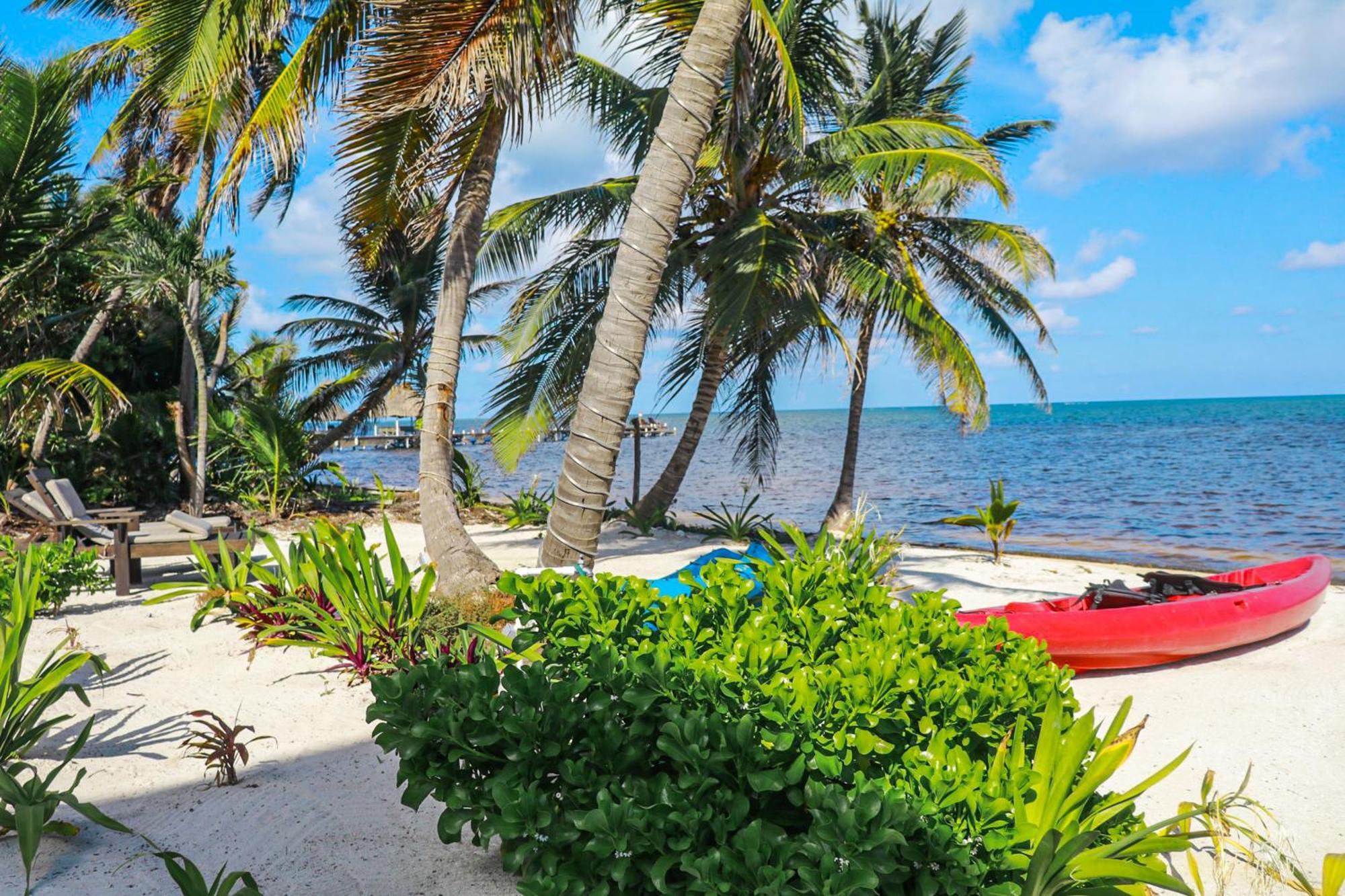 Blue Water Beach Villas San Pedro  Oda fotoğraf