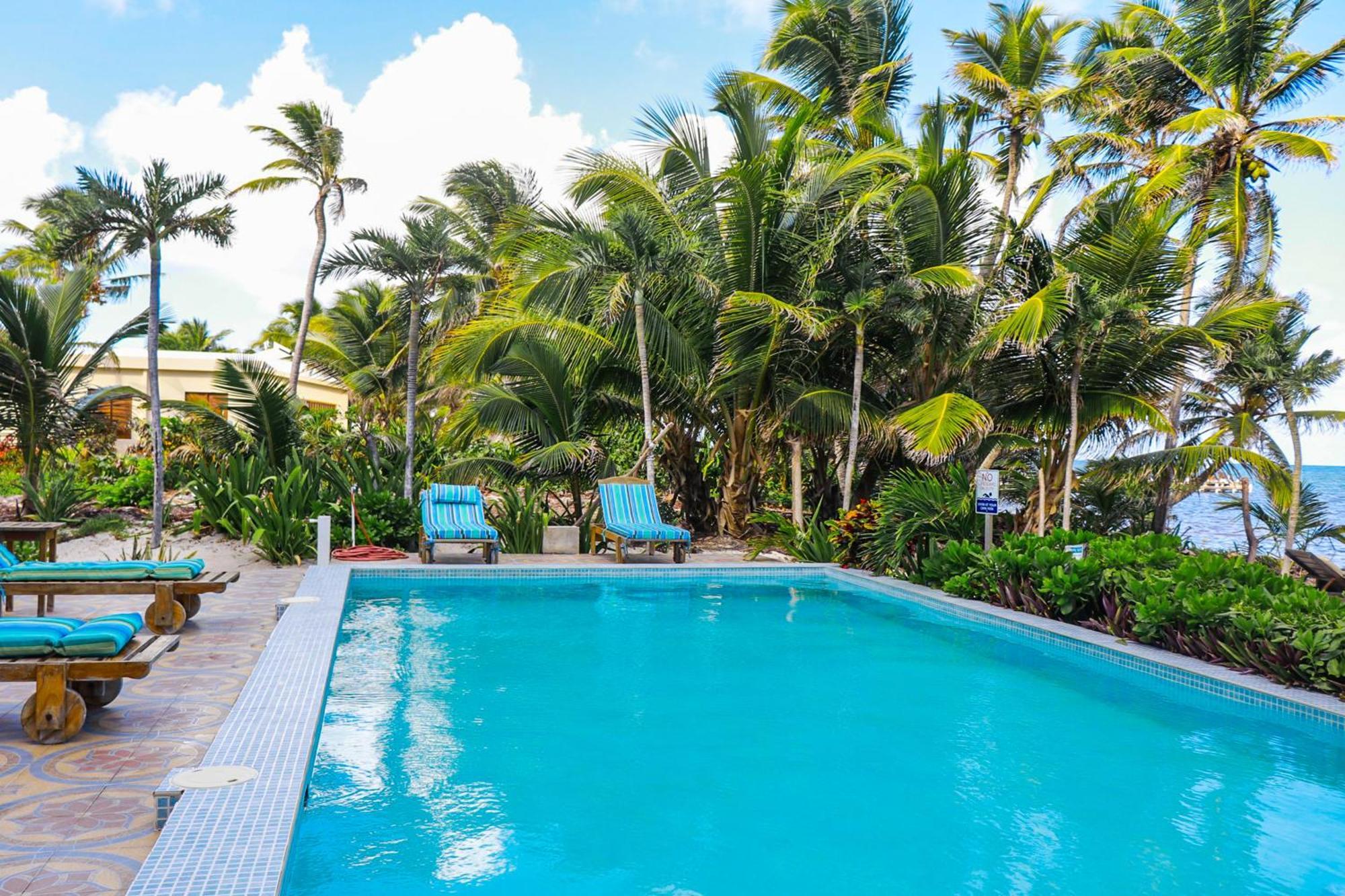 Blue Water Beach Villas San Pedro  Oda fotoğraf