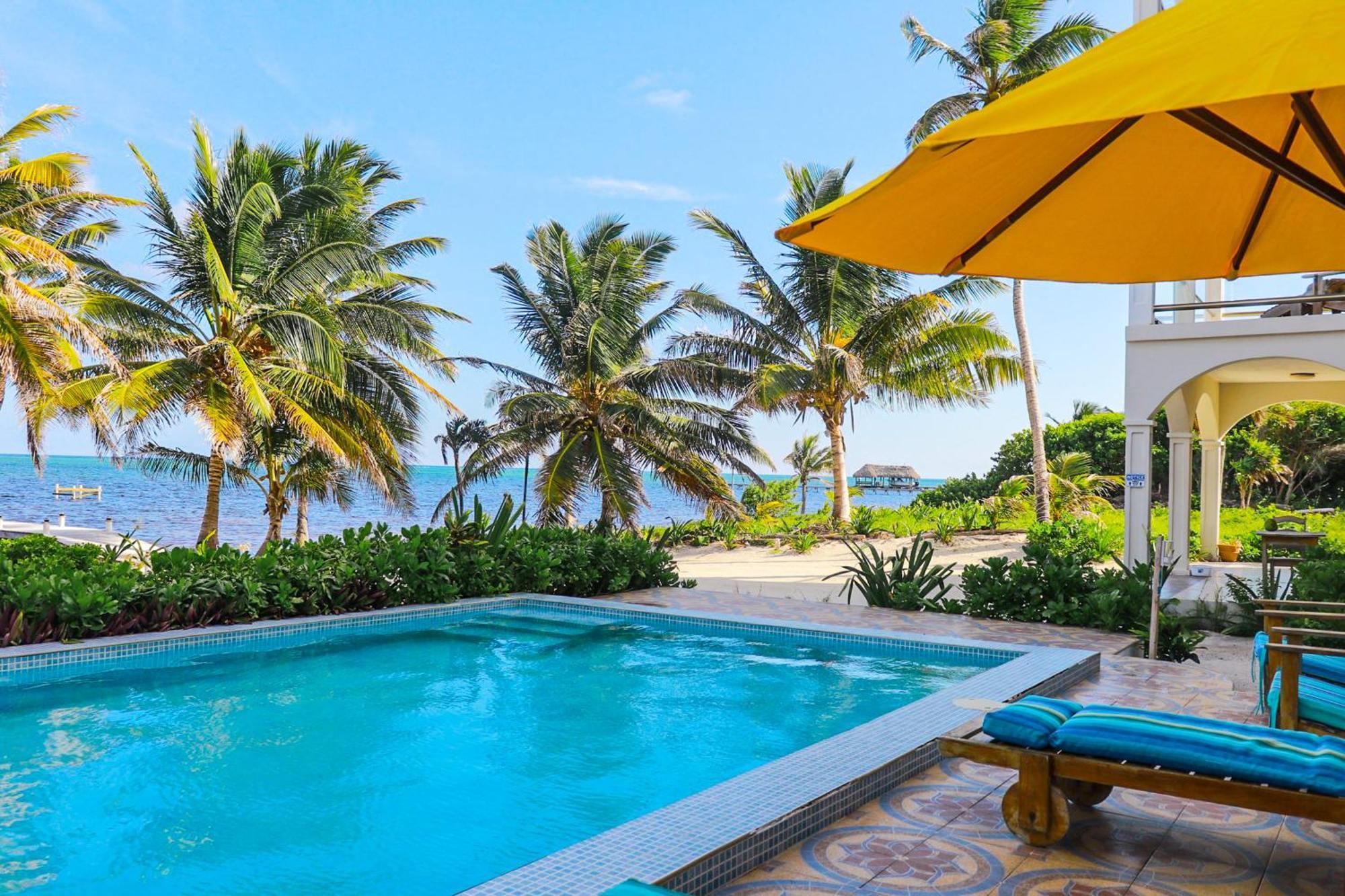 Blue Water Beach Villas San Pedro  Oda fotoğraf