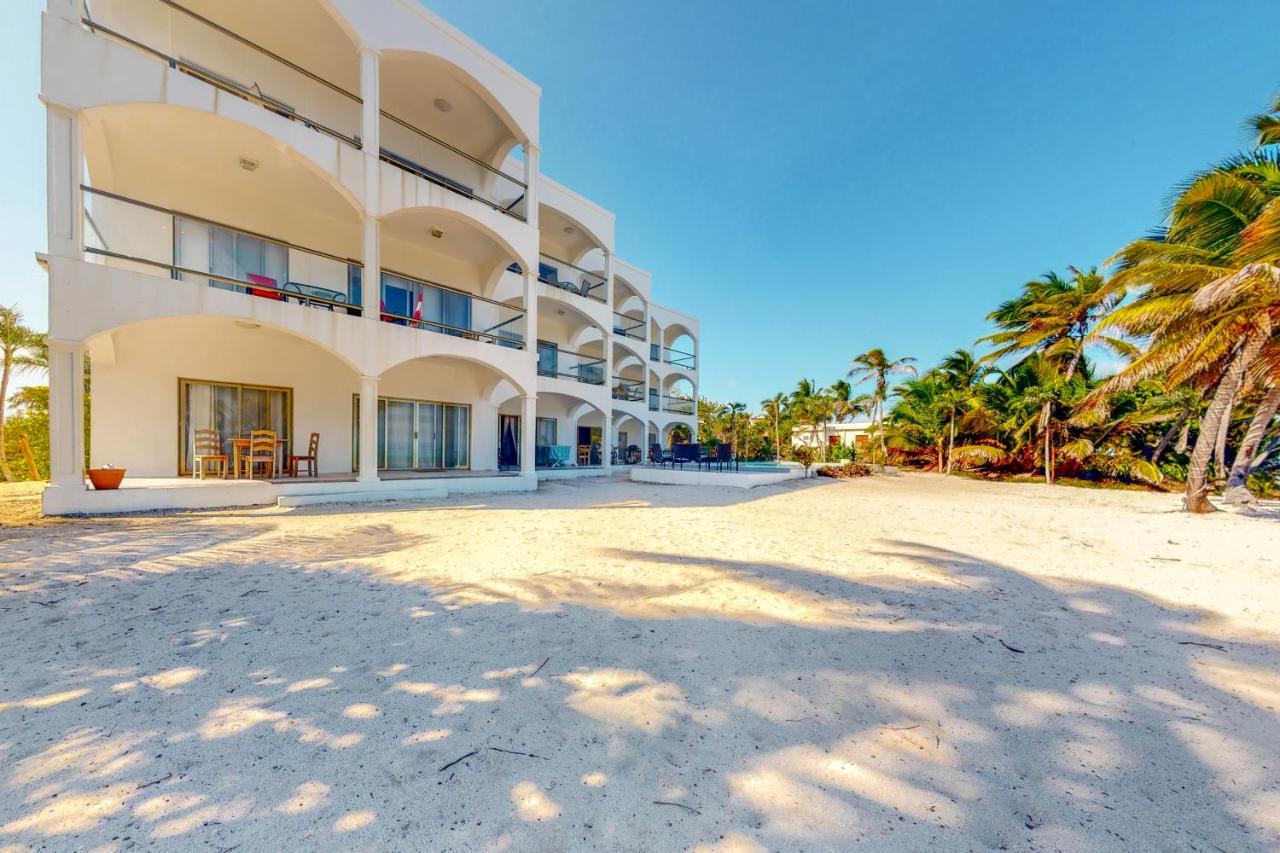 Blue Water Beach Villas San Pedro  Dış mekan fotoğraf